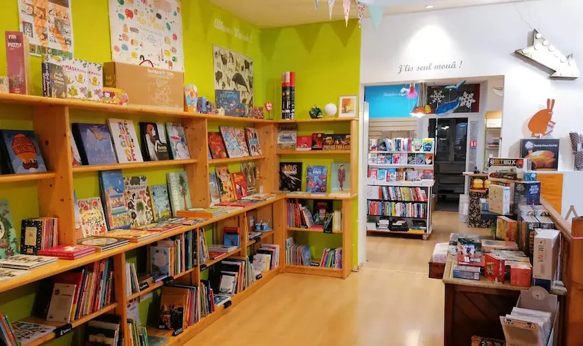 Intérieur librairie