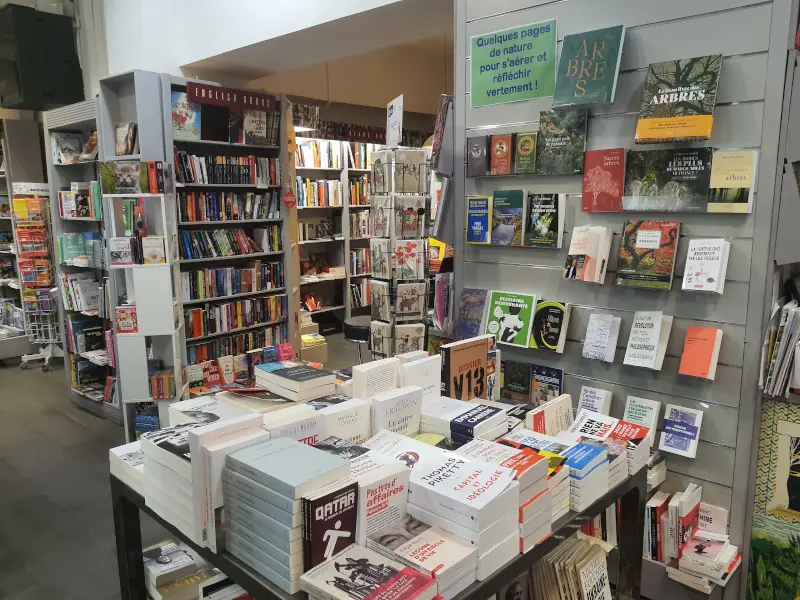 Rayon actualité de la librairie Dernier Rempart
