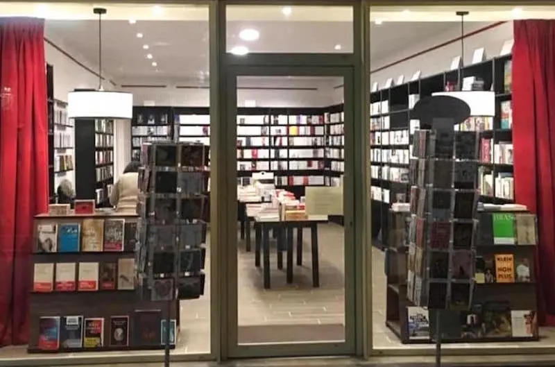 Devanture librairie