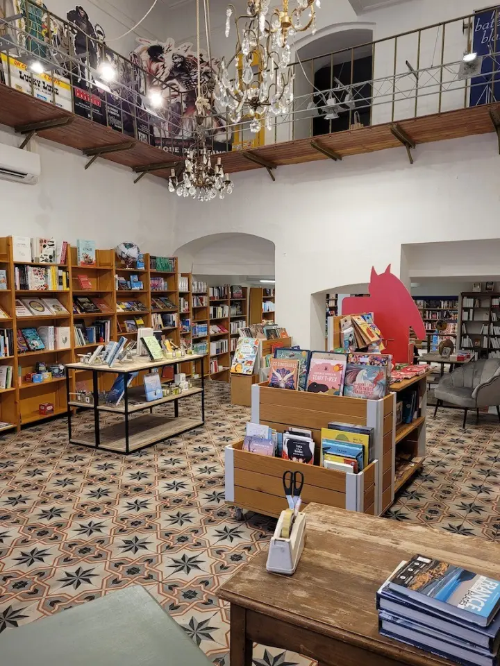 Intérieur librairie