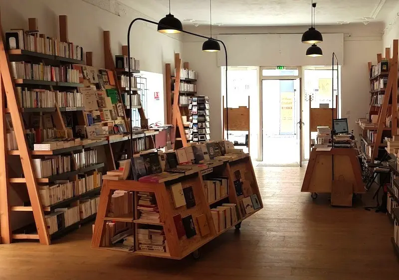 Intérieur librairie