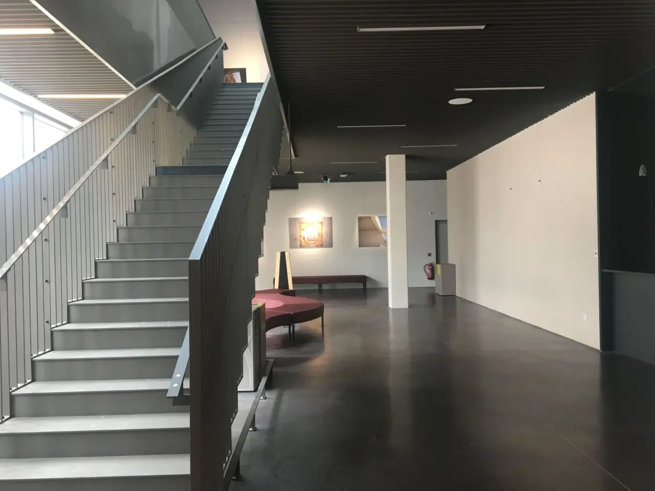 Intérieur médiathèque 3