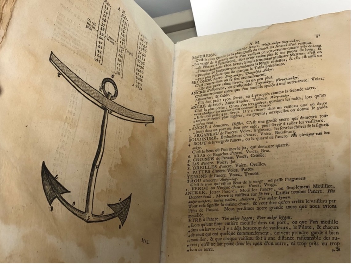Pages d'un dictionnaire de marine datant de 1702