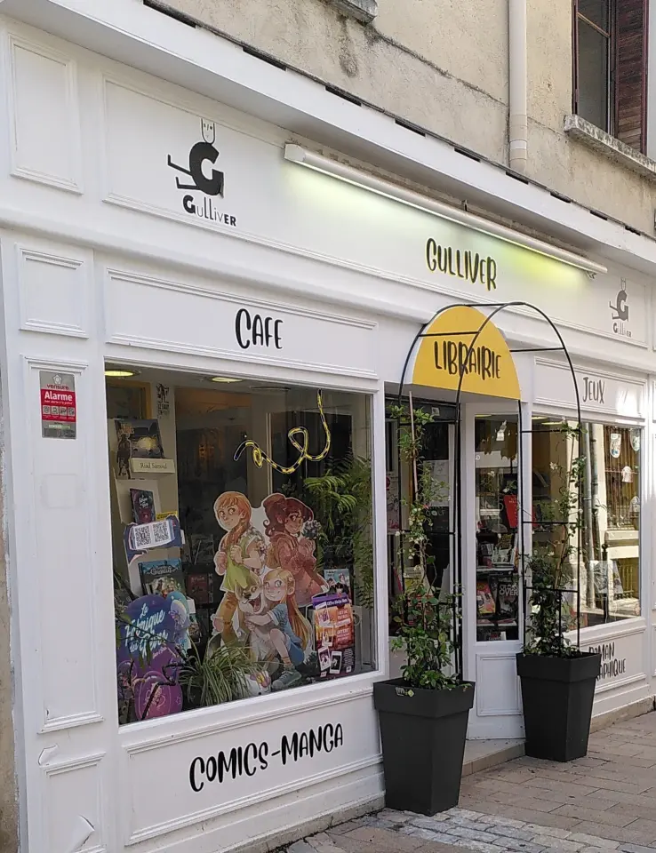 Devanture de la librairie Gulliver