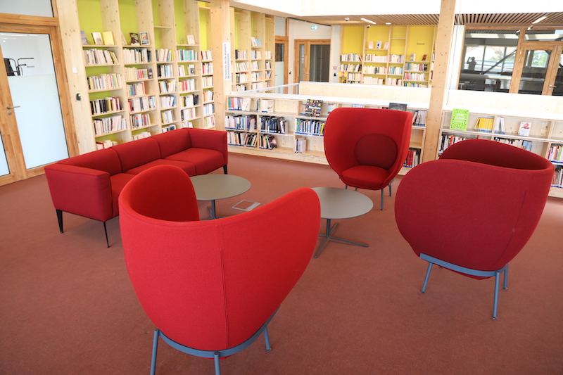 L'intérieur de l'idéethèque des Pennes-Mirabeau