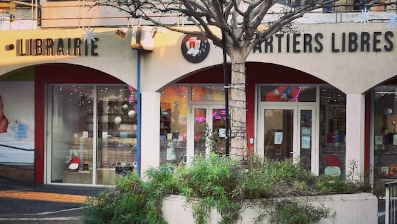 Devanture de la librairie Quartiers libres à Vitrolles